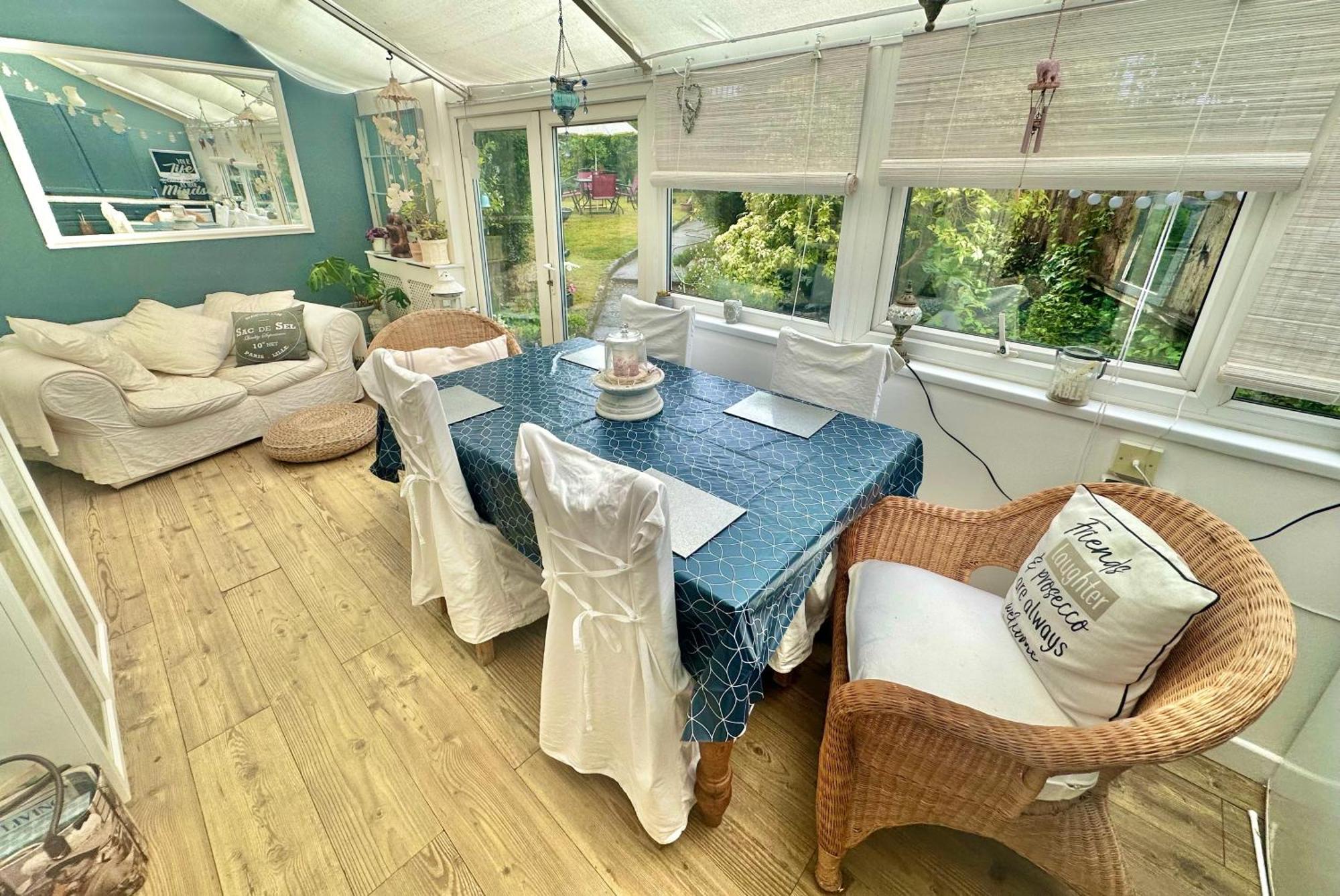Garden Cottage - 3 Bedroom Close To Town And Beach 본머스 외부 사진